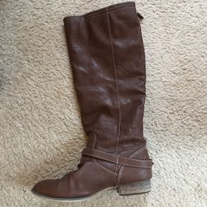 Chestnut Boots